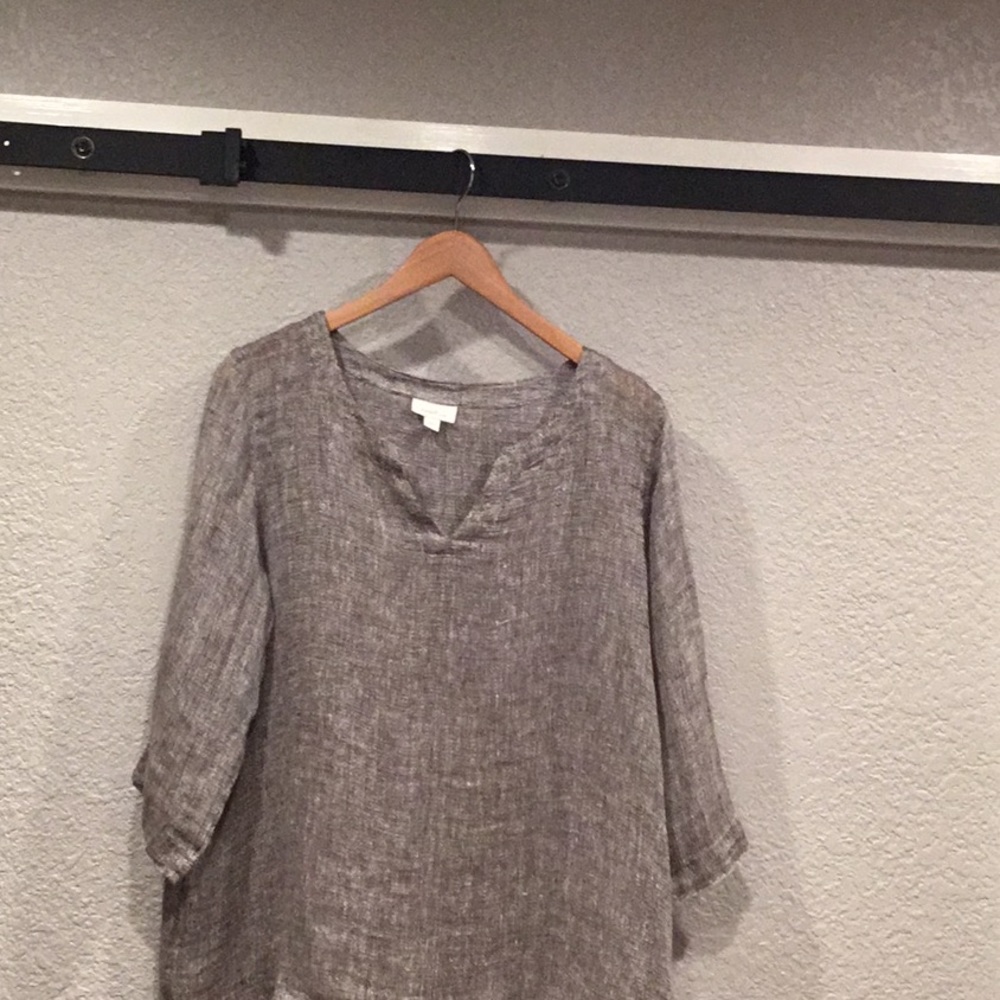 Pure J.Jill Blouse. Light Linen material. Used good condition - Picture 2 of 4